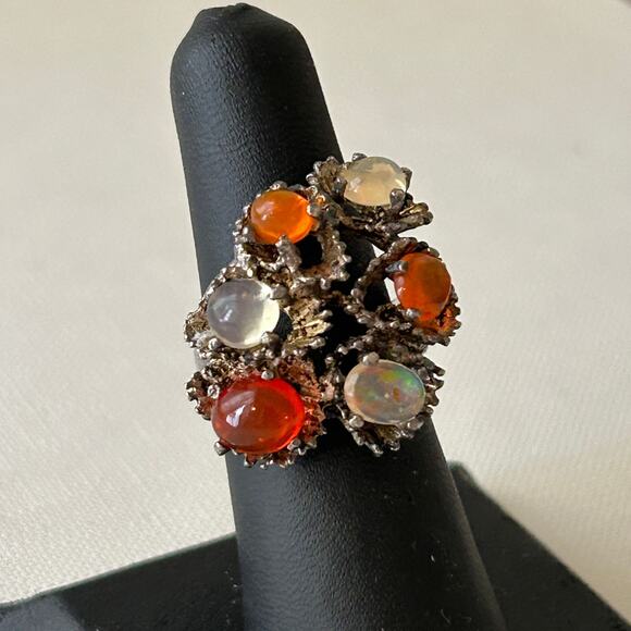 Vintage Brutalist Sterling Silver Ring w/ Opal & Carnelian Cabochons, Size 7 - Picture 3 of 7